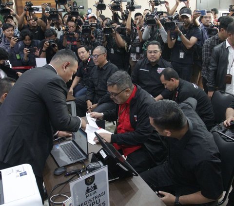 FOTO: Gugat Hasil Pilpres ke MK, Tim Hukum Ganjar-Mahfud Minta Pemungutan Suara Diulang dan Prabowo-Gibran Didiskualifikasi