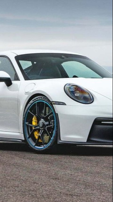 <b>Spesifikasi Porsche 911 GT3</b>