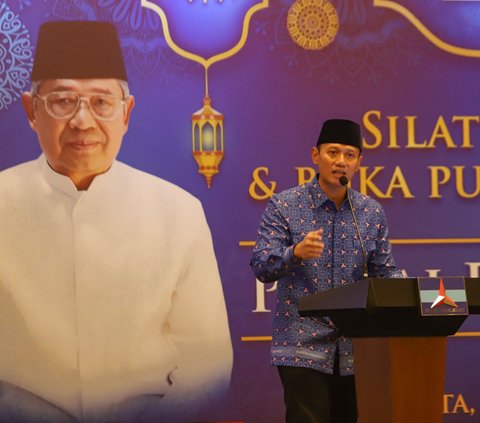 FOTO: SBY dan AHY Hadiri Buka Puasa Bersama Partai Demokrat