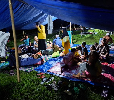 Warga Bawean Terdampak Gempa Membutuhkan Bantuan untuk Bertahan Hidup