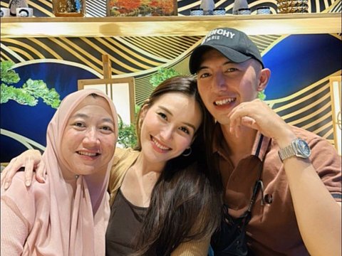 Berseragam Loreng, Potret Calon Suami Ayu Ting Ting Lagi Tugas Wajahnya Dibilang Beda