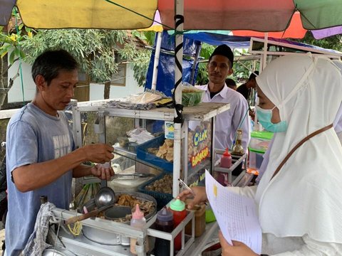 Hasil Pemeriksaan Seluruh Makanan di Pasar Takjil Banyuwangi Aman Dikonsumsi