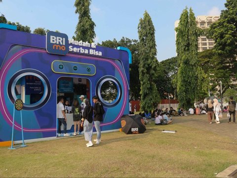 FOTO: Antusiasme Pengunjung di Hari Kedua KapanLagi Buka Bareng BRI Festival 2024, Sederet Booth Menarik Dipenuhi Antrean