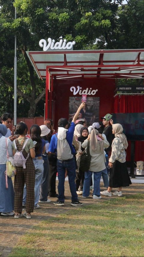 FOTO: Antusiasme Pengunjung di Hari Kedua KapanLagi Buka Bareng BRI Festival 2024, Sederet Booth Menarik Dipenuhi Antrean