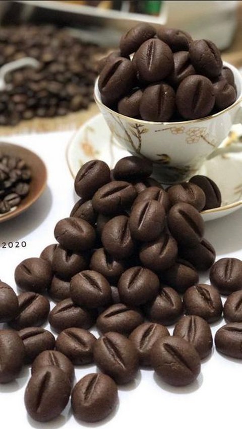 6. Resep Kue Kering Cokelat: Coffee Bean Cookies<br>
