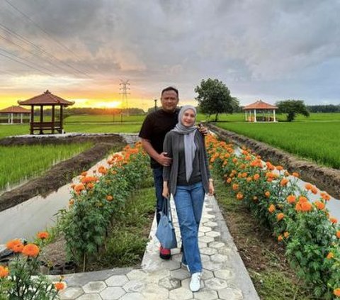 Brigjen Polri Anak Eks Kapolri Nongkrong di Pinggir Sawah Sama Istri, Tulis Kalimat Romantis Bikin Baper
