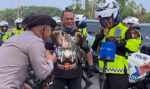 Om Rocker 'Cegat' Jenderal Polisi di Pinggir Jalan, Ini yang Dilakukannya