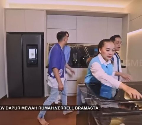 11 Potret Dapur Mewah & Canggih Verrell Bramasta di Rumah Baru, Ada Kulkas Rp40 Juta dari Raffi Ahmad