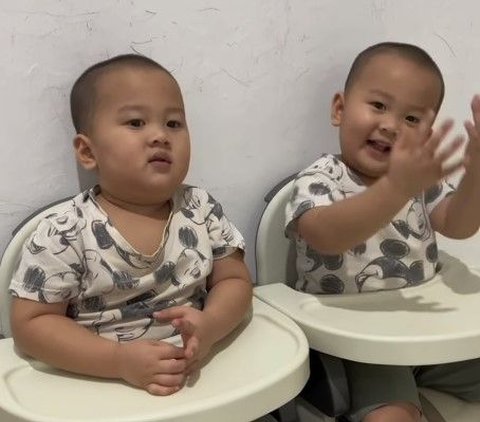 Twin Kids Learn the Indonesian National Anthem, Their Comment is So Innocent: 