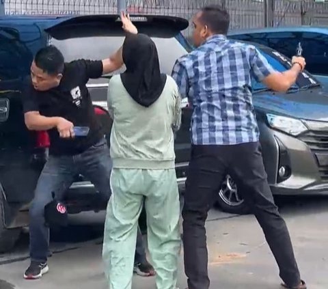Aiptu FN Kabur Setelah Menyerang Debt Collector di Palembang