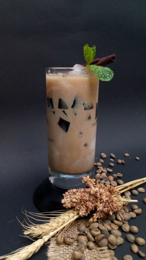 Recipe and How to Make Delicious Cappuccino Cincau Ice to Quench Thirst.