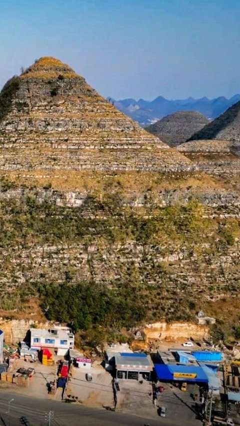 Netizen Heboh, Video Drone Perlihatkan Gunung Piramida di China Mirip Piramida Mesir