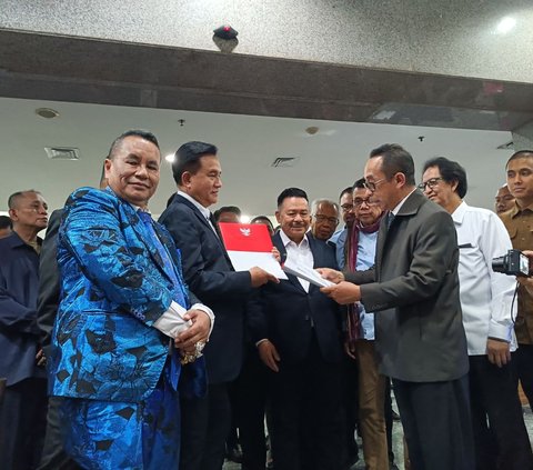 Prabowo-Gibran Resmi Daftar sebagai Pihak Terkait Sengketa Pilpres, Optimis Menang Lawan Kubu 01 dan 03