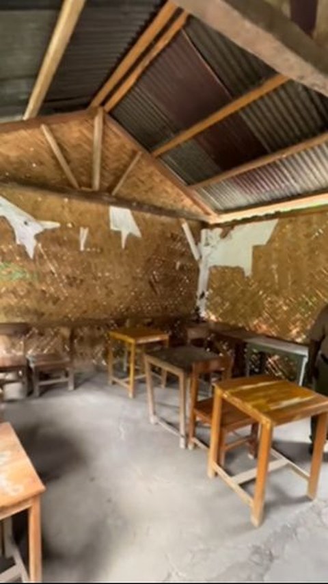 Potret Menyedihkan Pendidikan di Indonesia, Bangunan SMA negeri di NTT Cuma Terbuat dari Anyaman Bambu Bolong<br>