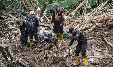 Politisi Perempuan Golkar Soroti Bencana Longsor di Lebak Katin Bogor