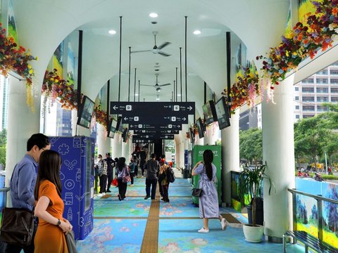 Similar to Art Gallery, Several Transjakarta Bus Stops Decorated with Works of World Artists
