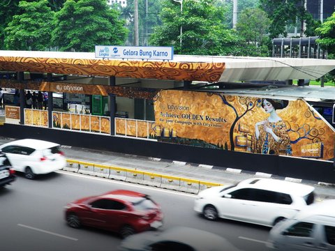 Similar to Art Gallery, Several Transjakarta Bus Stops Decorated with Works of World Artists