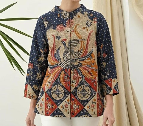 How to Choose Contemporary Batik Blouse for Women, Can Also be Worn During Eid