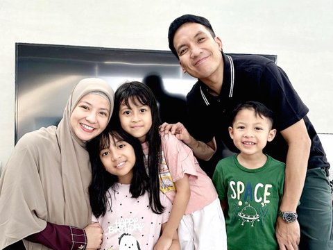 Momen Desta dan Natasha Rizky di Ulang Tahun Megumi ke-10, Kompak Banget