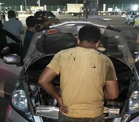 Beli Pertalite Bercampur Air di SPBU Bekasi, Puluhan Kendaraan Langsung Mogok