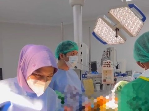 Sama-sama Dokter, Wanita Ini Bagikan Pengalaman saat Kerja Bareng Suami di Ruang Operasi