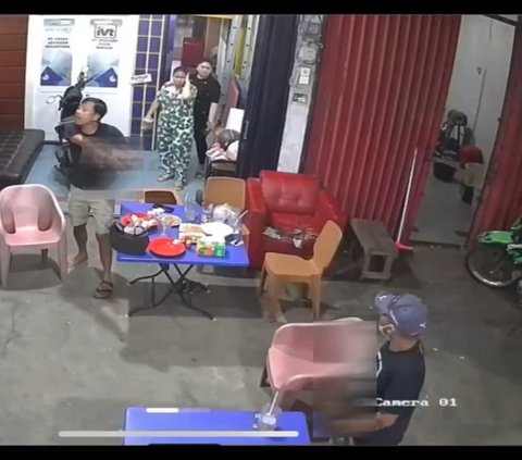 Viral Pria Acungkan Golok ke Polisi Dibalas Tembakan di Rumah Makan, Begini Duduk Perkaranya