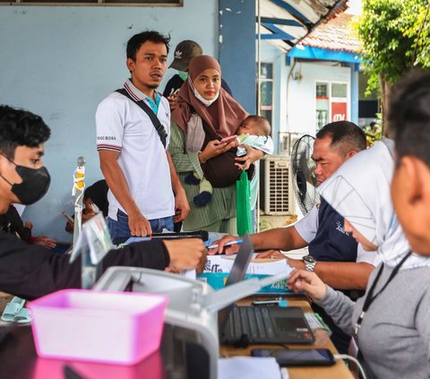 FOTO: Data Pendaftar Diverifikasi, Program Mudik Gratis Pemprov DKI Berpeluang Ada Sisa Kuota