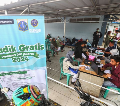 FOTO: Data Pendaftar Diverifikasi, Program Mudik Gratis Pemprov DKI Berpeluang Ada Sisa Kuota