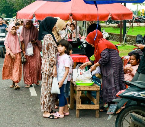 Asal Muasal & Pengertian Istilah Takjil Berikut Hukum dalam Islam