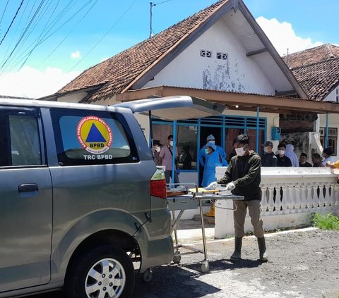 Kisah Pilu Anak Difabel Terbaring di Samping Jasad Ibu Sudah Meninggal Beberapa Hari