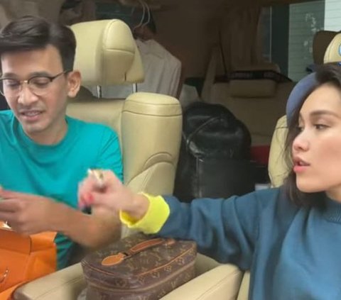 Foto Cantik Menawan Ayu Ting Ting di KTP Jadi Sorotan: Cantik Gua Mah Boneka