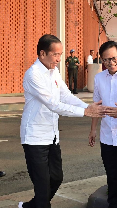 Jokowi Resmikan Bandara Mutiara SIS Al-Jufri yang Rusak Akibat Gempa Palu