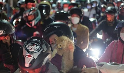 Aan menyerahkan 500 unit kendaraan roda dua untuk tim urai di Polda Banten dan Polda Jawa Timur. <br>