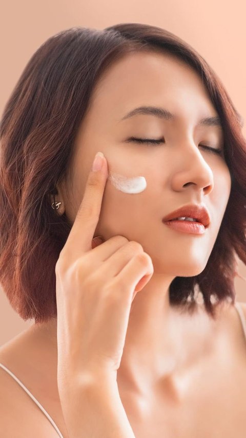 Gunakan Sunscreen Gel atau Lotion untuk Kulit Berminyak dan Sunscreen Krim untuk Kulit Kering