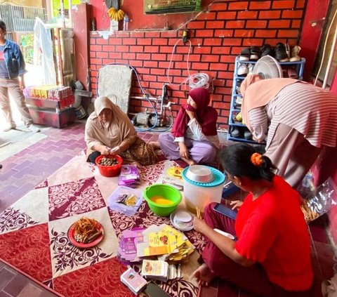 Jamu Dilirik Jokowi, Intip Strategi Jitu Ibu-Ibu PNM di Bekasi Manfaatkan Modal BRI jadi Cuan