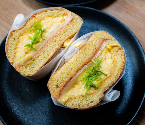 Make Egg Sando, a High Protein 'Sat Set' Sahur Menu