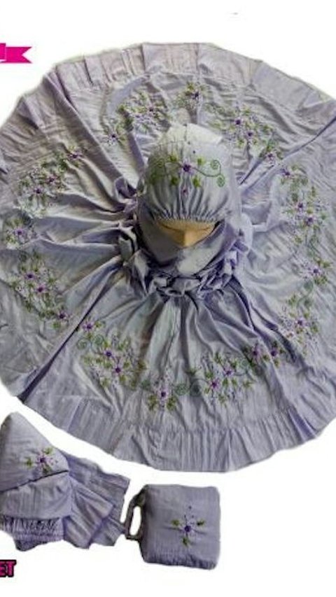 Rekomendasi mukena bordir dengan motif cantik yang cocok untuk dikenakan saat lebaran 2024.