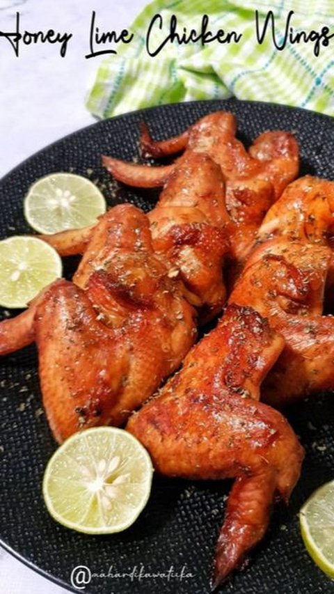 2. Resep Menu Lauk Buka Puasa: Honey Lime Chicken Wings<br>