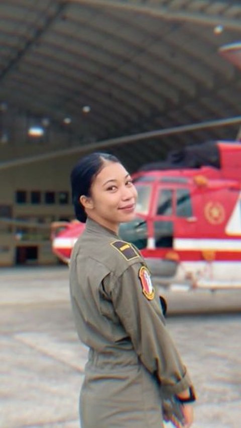 Jadi Satu-satunya Mekanik Wanita Helikopter Kepresidenan, Ayah Letda Natasha Morin Ternyata Bukan Orang Sembarangan