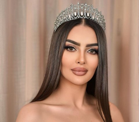 Daily Portrait of Rumy Al-Qahtani, Miss Universe 2024 Contestant from Saudi Arabia, for the First Time in History