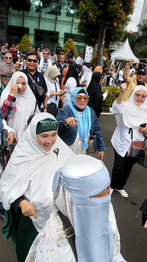 Diketahui, tim hukum Timnas Amin mulai menjalani Sidang Perselisihan Hasil Pemilihan Umum (PHPU) di Gedung MK, pada Rabu (27/3).  Liputan6.com/Angga Yuniar