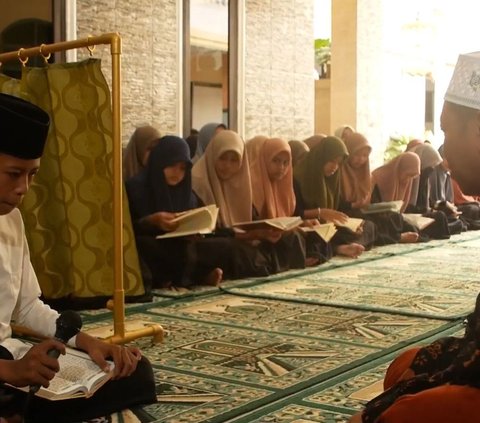 Kisah Muhammad Fatoni, Tuna Netra Asal Lumajang dengan Segudang Prestasi Berkat Hafal Alqur'an, Kini jadi Guru Qori