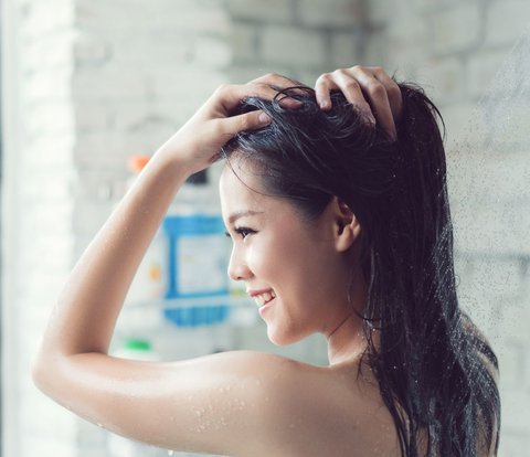 Busy on Social Media, Shampooless Hair Wash, Is it Good for the Scalp?