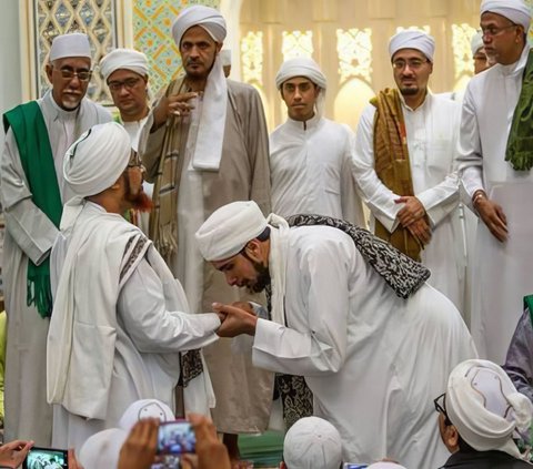 Habib Rizieq Marries the Descendant of Prophet Muhammad with a 27-Year Age Gap, This is the Figure of His Mother-in-Law