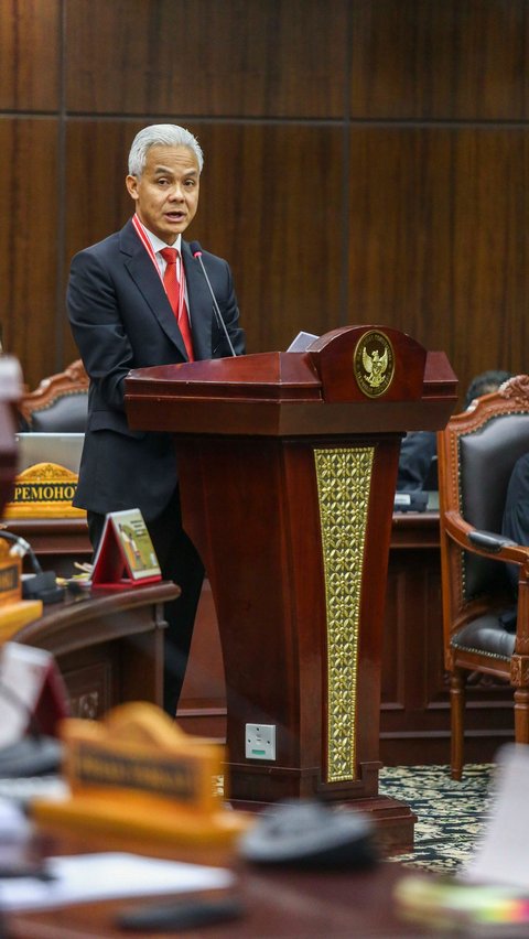 FOTO: Sidang Sengketa Pilpres, Tim Hukum Ganjar-Mahfud Tuntut Pemilu Ulang Tanpa Prabowo-Gibran