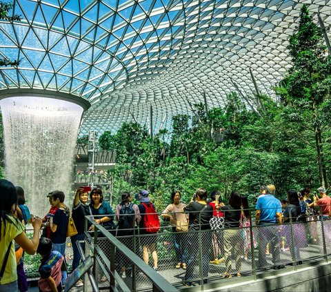 The Most Indonesian Tourists Vacation in Singapore, Here are Three Regions of Origin