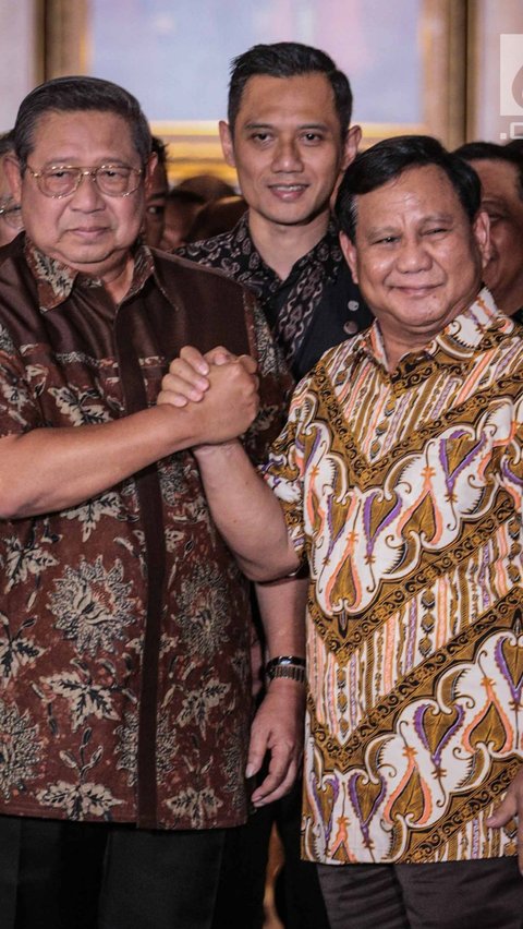 SBY Beri Lukisan Khusus, Prabowo Janji Pajang di Istana Presiden<br>