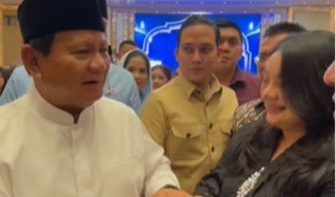 Salah satu kader Partai Demokrat yang menyambut hangat kedatangan Prabowo adalah anggota DPR RI Hillary Brigitta Lasut.