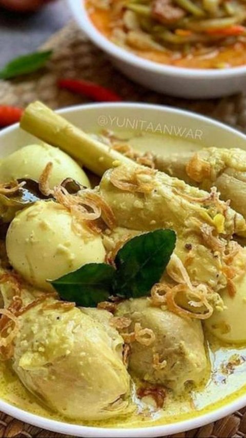 7. Resep Opor Ayam Tahu Bumbu Kuning<br>
