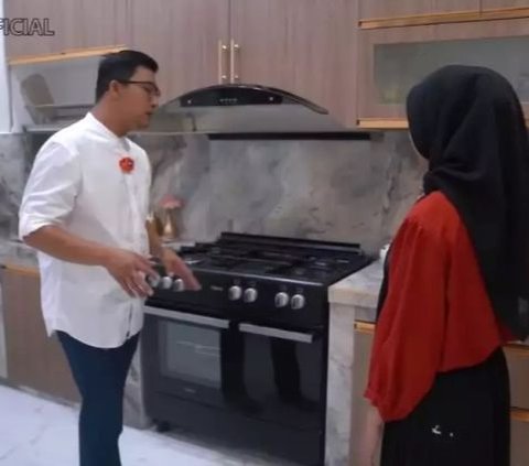 Former Village Child Now Becomes Skincare Boss, Here's a Picture of the Rp50 Billion Kitchen at Tri Wahyuni's Luxury Home